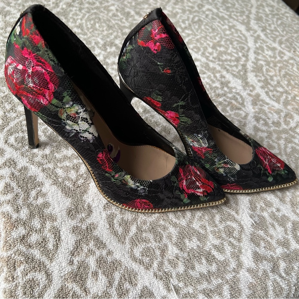 BCBGeneration Lace Floral Heels 6.5